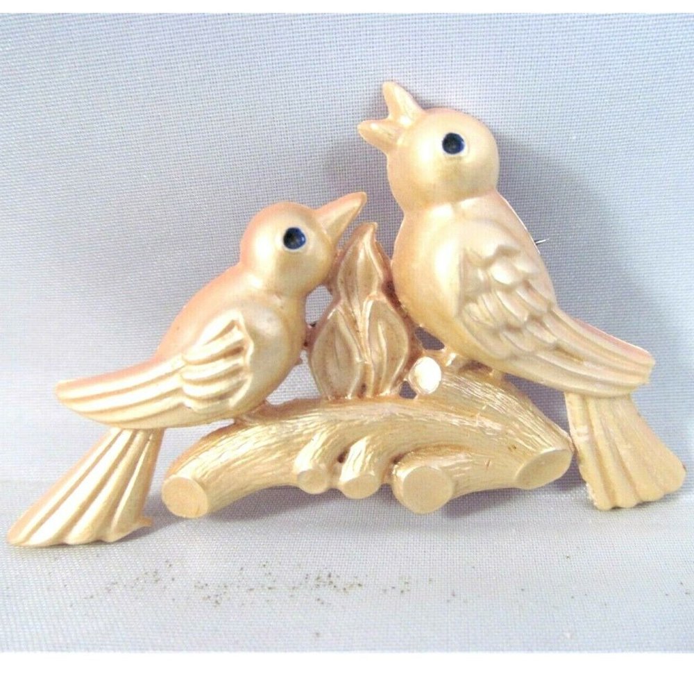 Vintage 1940 Celluloid tan figural 2 Birds on a branch with fire flame Brooch